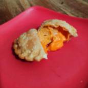 Empanadas Salgada Frango com Cheaddar
