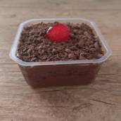 Bolo de Pote Brigadeiro com Cereja 