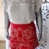Blusa Branca com Detalhes Rendados