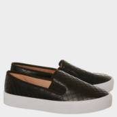 Slip On Preto Em Matelassê