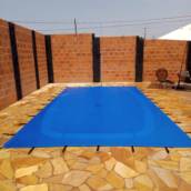 Capa para piscina em lona translúcida