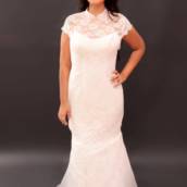 Vestido de Noiva modelo gola alta em Bauru