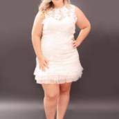 Vestido curto branco com renda em Bauru