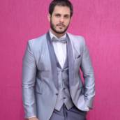 Terno cinza claro com gravata borboleta para casamento e eventos social em geral em Bauru