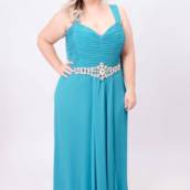 Vestido azul claro com pedras Plus Size em Bauru