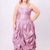 Vestido rosa claro pregueado Plus Size em Bauru