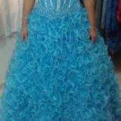 Vestido de Debutante Azul Ondulado