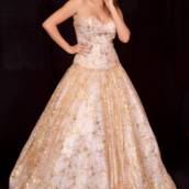 Vestido de Debutante Dourado Longo