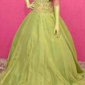 Vestido de Debutante Verde Longo