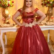 Vestido de Debutante Vermelho com Dourado