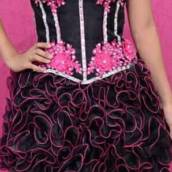 Vestido de Debutante Rosa com Preto