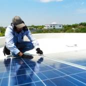Manutenção de sistemas fotovoltaicos em empresas