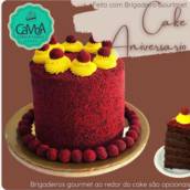 BOLO DE ANIVERSÁRIO