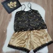 Pijama estampado com short bege em Bauru