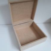 Caixa 16x16 com dobradiça