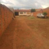 Serviço de limpeza pós obra em terreno - Bauru