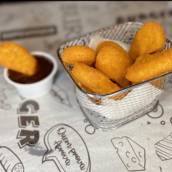 Nuggets + molho barbecue