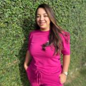Haiany Castro - Cabeleireira Especialista em Progressiva