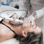 Rejuvenescimento facial em Bauru