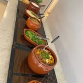 Cumbucas e travessas em Porcelana Marrom Motta