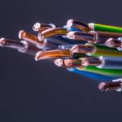 Instalação e Substituição de Fiações e Conjunto de Cabeamento