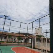 Tela de proteção para quadra de esportes