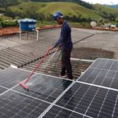 Limpeza de Placa Solar em Itajubá, MG - Cliente Maria Elena