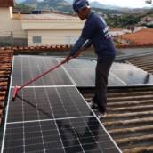 Limpeza de Placa Solar em Itajubá, MG - Cliente Maria Elena