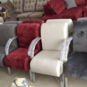 Poltronas Estofadas Braço de Alumínio em Bauru