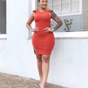 Vestido Canelado com Fenda Terracota em Bauru