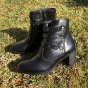 Bota July Cano Curto 
