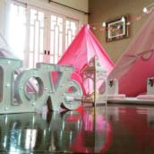 Festa do Pijama com cabanas - Tema Love