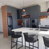 Projeto de Interiores – Estilo e Funcionalidade na Riviera de Santa Cristina III/SP