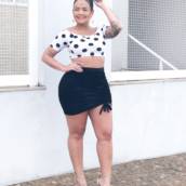 Conjuntinho de Cropped com bolinhas e Saia de Veludo em Bauru
