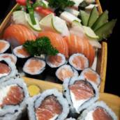 Combinado 2 - sashimi, niguiri, sushi, hot roll