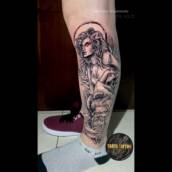 Tatuagem Realista em Preto e Cinza