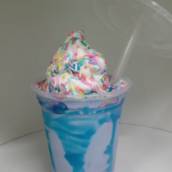 Milk Shake Unicórnio