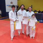Treino Krav Magá para família