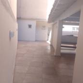 Limpeza de recuperação de porcelanato antiderrapante.