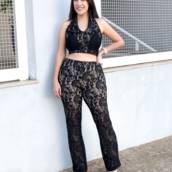 Conjunto Cropped e Calça de renda