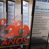 Troféus personalizados em acrílico e aço inox em Bauru