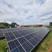 Sistema de Energia Solar para Área Rural