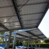 Carport Solar: Energia Sustentável e Proteção em Montes Claros