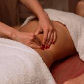 Massagem nuru