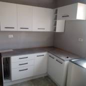 Montador de móveis de cozinha