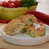 Torta de salmão com ricota e espinafre