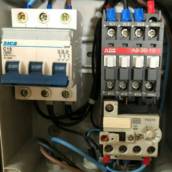 Instalações de quadros elétricos distribuidores