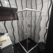 Instalação de box de canto em Bauru