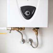 Instalação e manutenção de aquecedores de água elétrico