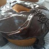 Bolo de cenoura com cobertura de brigadeiro em Bauru